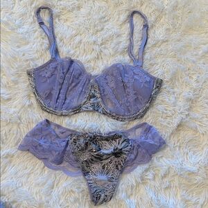 Victoria's Secret Lavender Lace Bra Set